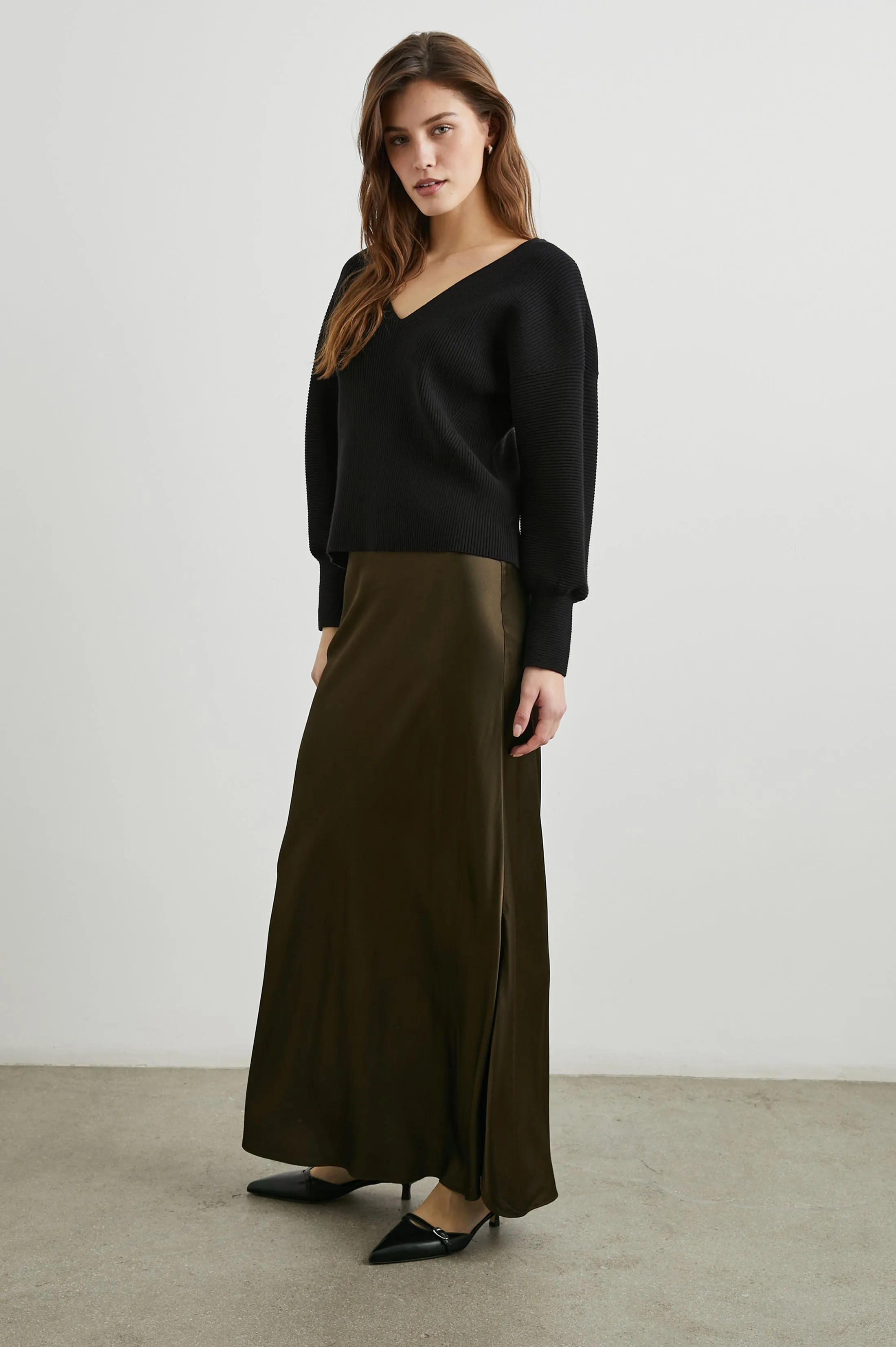 ALONDRA SWEATER - BLACK