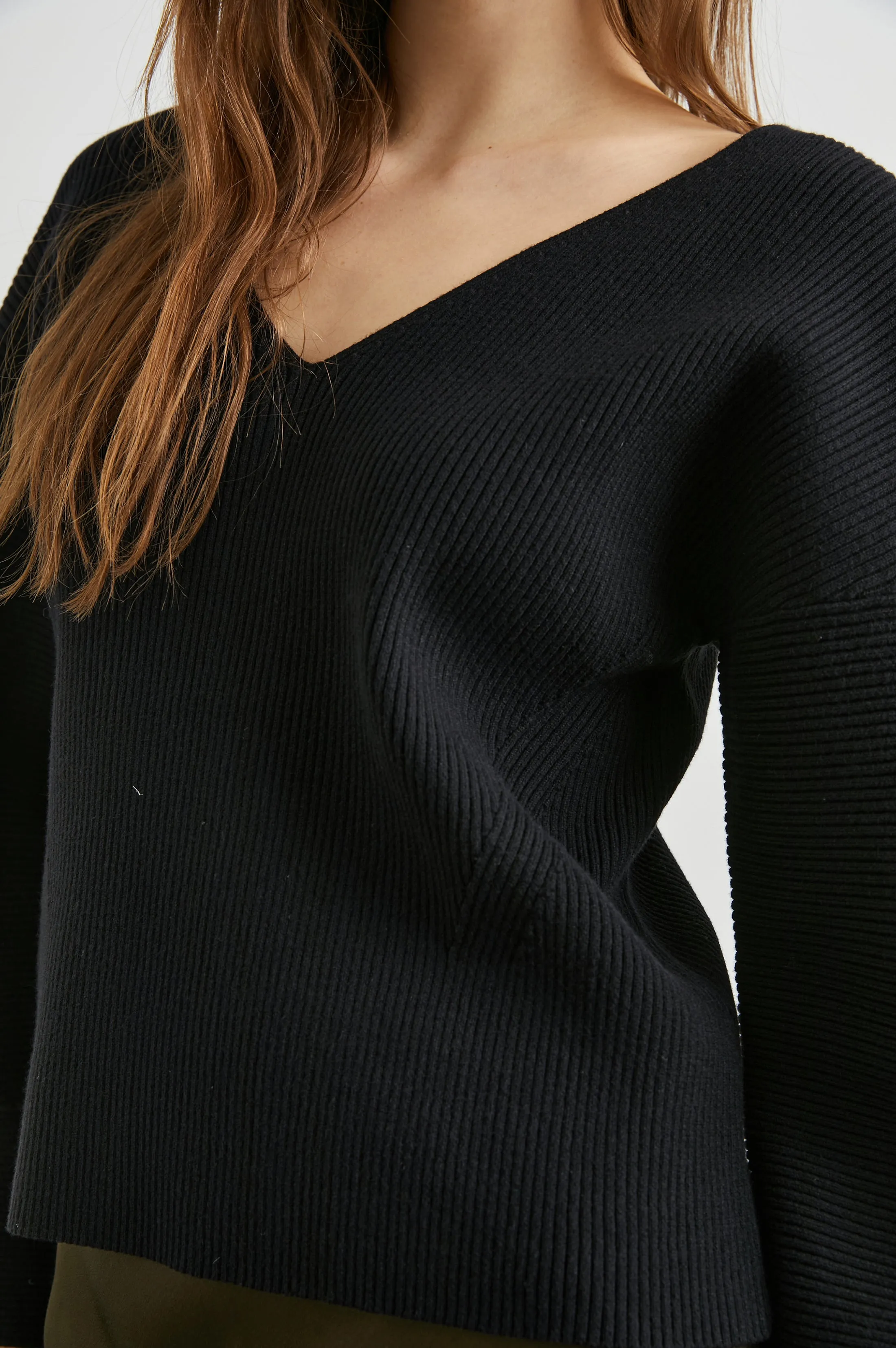 ALONDRA SWEATER - BLACK