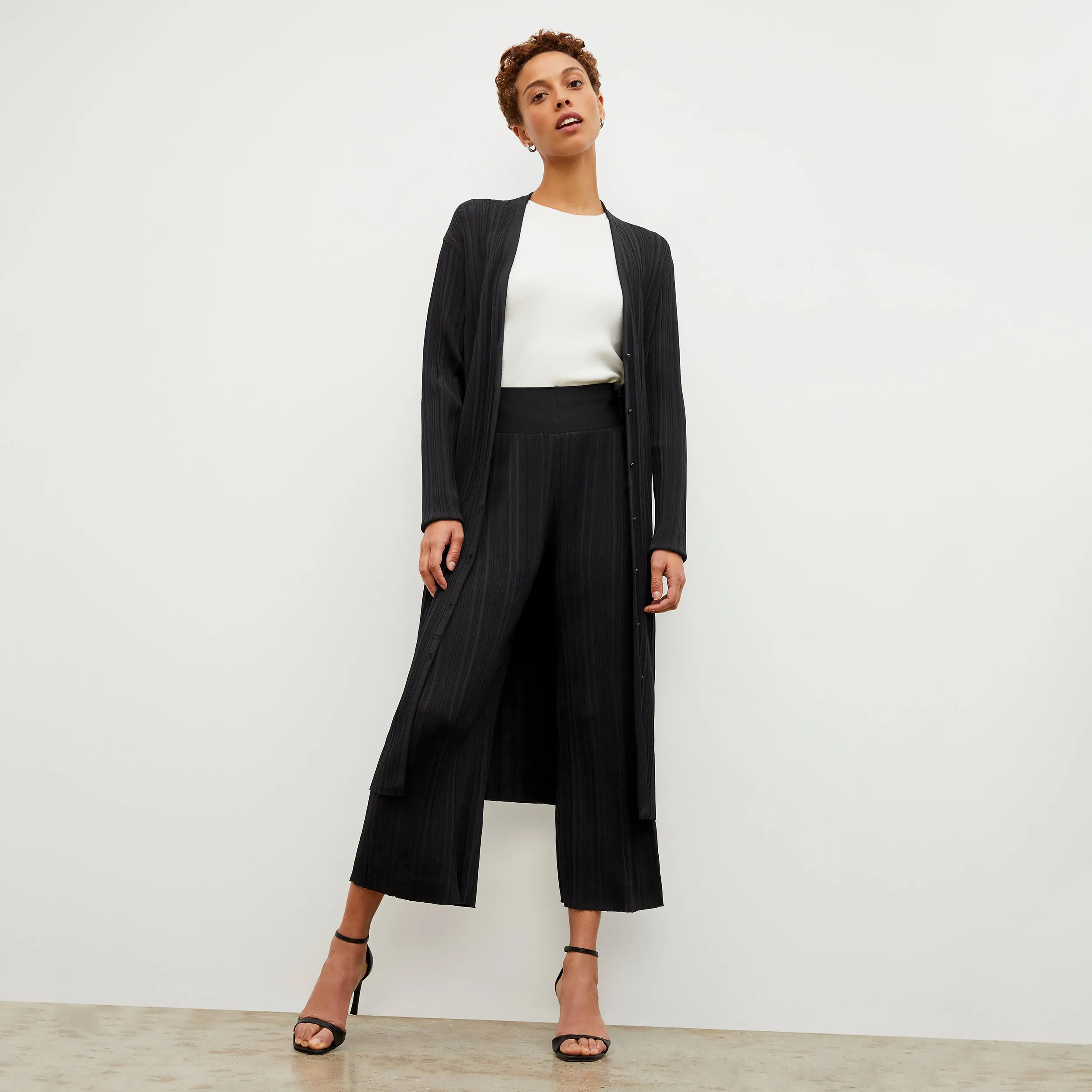 Molly Cardigan - Textured Knit :: Black