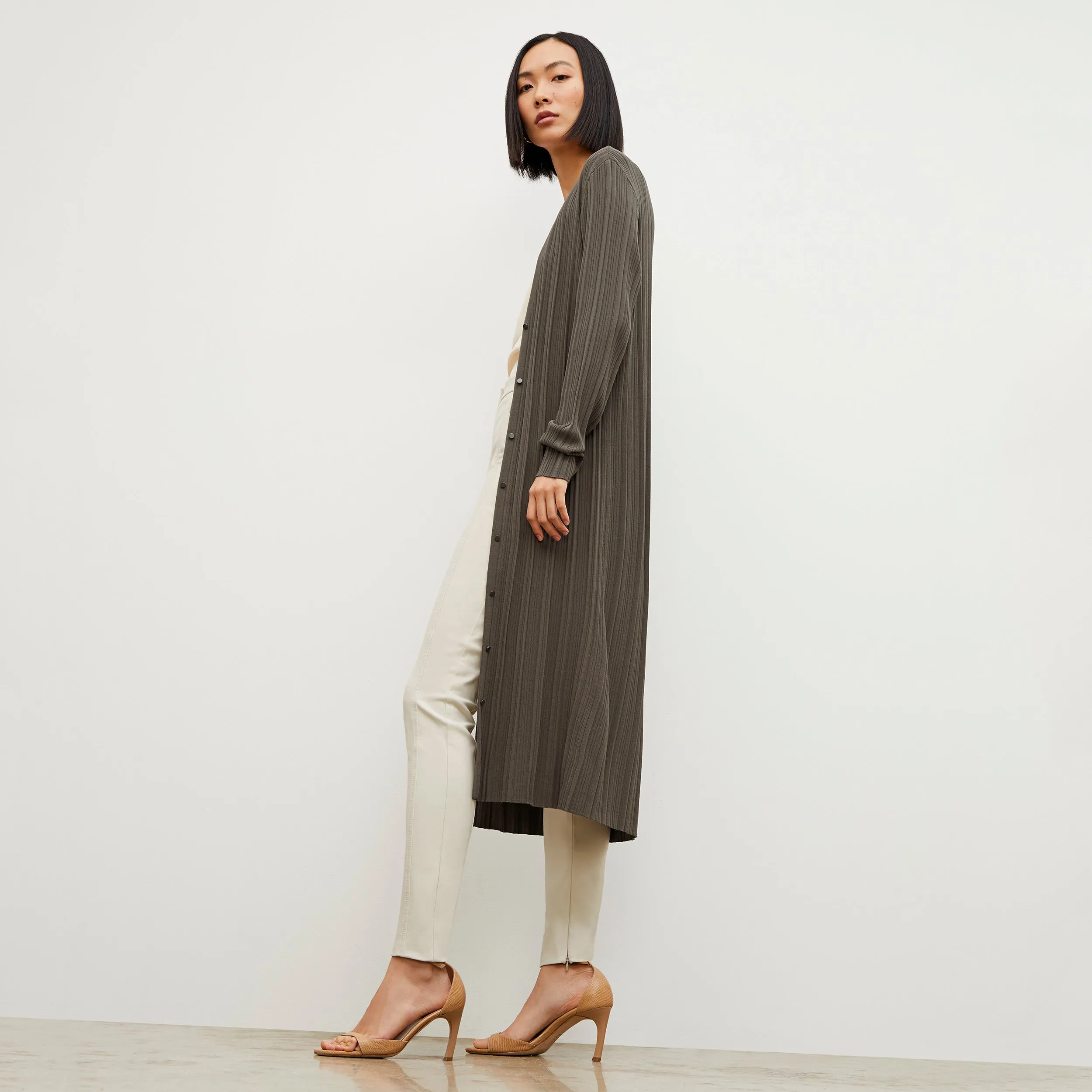 Molly Cardigan - Textured Knit :: Light Ash