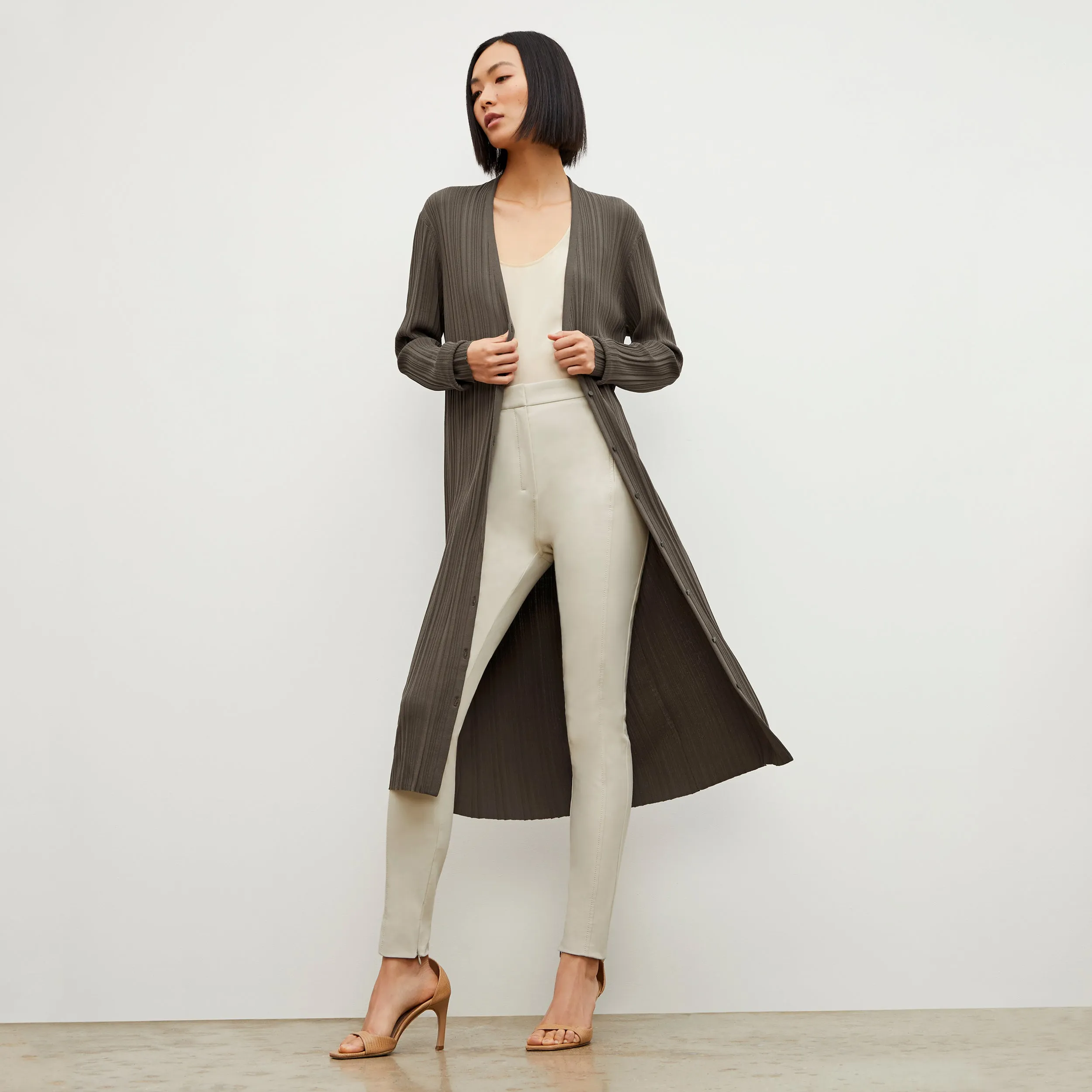 Molly Cardigan - Textured Knit :: Light Ash