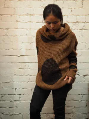 Over size spot sweater (Alpaca) - Camel / Black